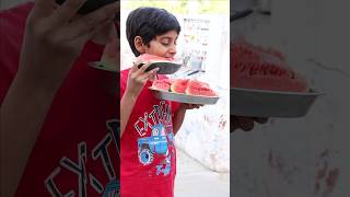 Download lagu Father and Daughter 😻♥️ बेटी को तरबूज खाना था #shorts #papa #youtubeshorts #daughter mp3
