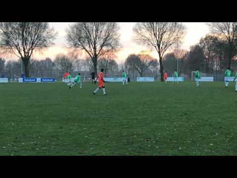 Korte samemvatting:  Musketiers  - oranje wit