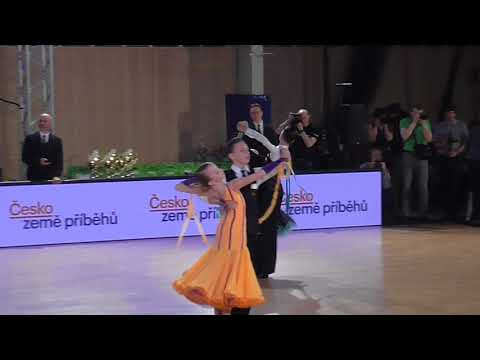 177 Dominik Veverka - Aneta Zymová /MČR T10 2018/ Kojetín/ Junior I./ Semifinále/ Waltz