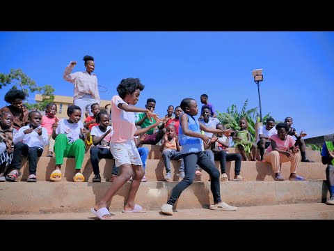 Masaka Kids Africana Dancing with Ghetto Kids || Yahweh (Freestyle Dance)