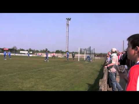 Aveley 0 v 4 AFC Hornchurch