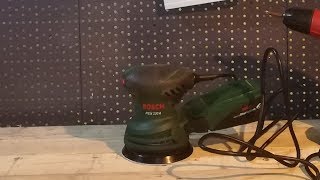 Szlifierka mimośrodowa Bosch PEX 220 A. Jak sobie radzi z szlifowaniem deski i malowanego krzesła.