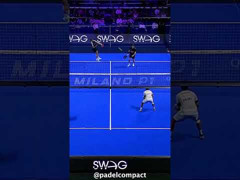 RIDICULOUS POINT!😳 Beautiful defense by Chingotto and Galan