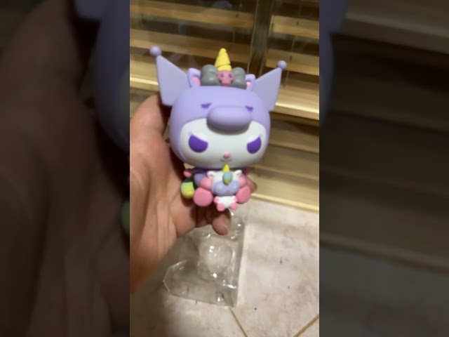Vídeo relacionado con Funko Pop! Sanrio: Hello Kitty S8- Kuromi Present - Figura de Vinilo Coleccionable - Idea de Regalo - Mercancia Oficial - Juguetes para Niños y Adultos - Anime Fans - Muñeco para Coleccionistas