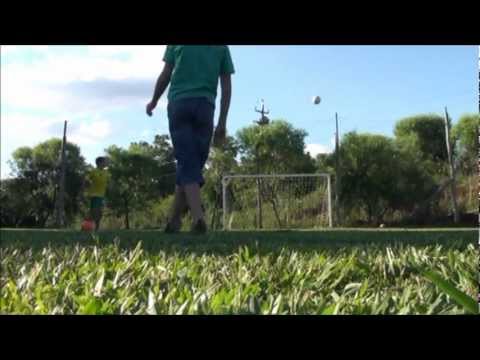 Matheus Esteves & Andrei Carijio | Test Ferrari Pitch | Freekick's