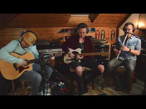 Ron Jappy, Euan Malloch & Scott Wood: Lightly Swims The Swan