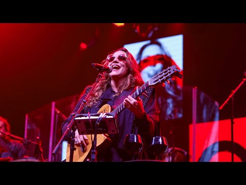 Ana Carolina traz turnê “25 Anas” para Volta Redonda