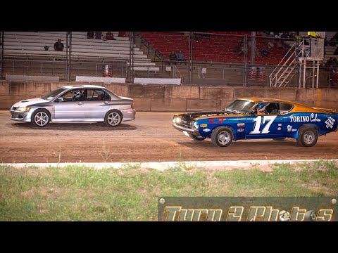 RUSTY EVO racing on the Dirt Track - Spectator Racing