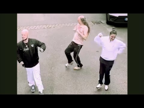 DJ HUNDEFRIEDHOF - Hakke Hakke Kuchen