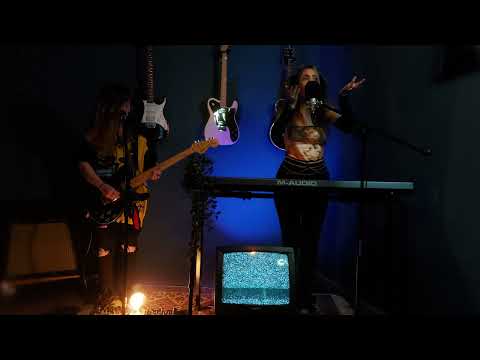 LIANA - B.O.B. LIVE (Bedroom Session)