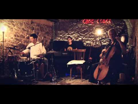 Quizás Quizás Quizás - Guillem Roma & Camping Band Orchestra (Versionant Nat King Cole)