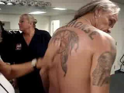 download lagu mp3 mp4 Johnny Van Zant Tattoos, download lagu Johnny Van Zant Tattoos gratis, unduh video klip Johnny Van Zant Tattoos