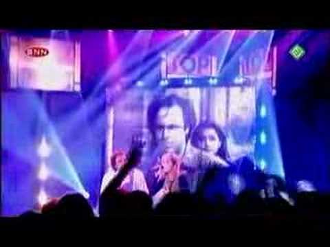 Marco Borsato & Sita - Lopen op het Water (Live @ TOTP-NL)