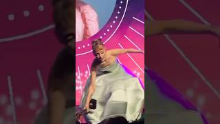 Ariana Grande almost fell after receiving the trophy #shorts #wicked #arianagrande