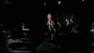 Kurt Reichenbach sings The Christmas Waltz