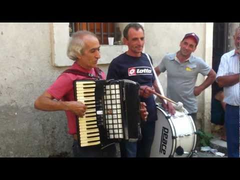 La carovana di Mammola incontra il cantautore Ciccio Aloi a Polsi 22/07/2012