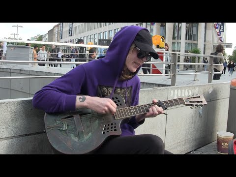 Schmetterlinge - Drei rote Pfiffe ( COVER ) Straßenmusiker aus Leipzig / Kröpcke Hannover 1.8.2023