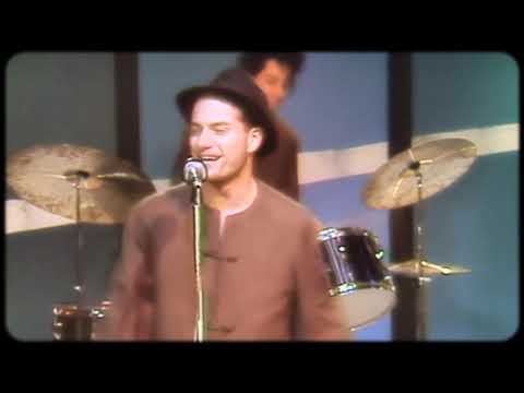 Heróis do Mar - "Amor" (na madrugada eleitoral das Autárquicas 1982)