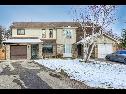 60 Lawndale Crescent, Brampton