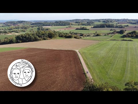 Riesenhöhle und Matronenkirche: Wandersocken auf dem Eifelbahnsteig (Et. 4, Von Scheven nach Kall)