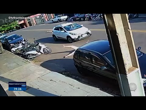 Mulheres são arremessadas em atropelamento em Santo Anastácio