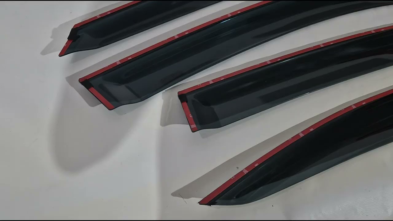 Ветровики с хромированным молдингом (4 шт, HIC) Video 1