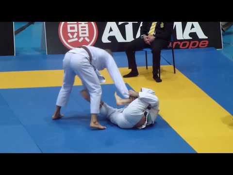 Dominique Bell vs Piotr Frechowicz - IBJJF European Open 2017 - Brown Adult - Open