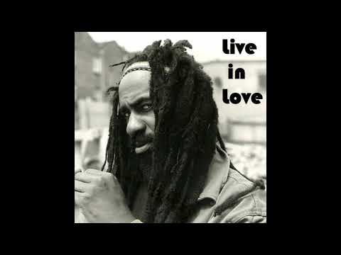 Tenastelin & King Alpha - Live in Love dub plate