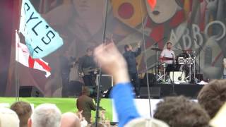 Paul Heaton and Jacqui Abbott - Heatongrad - Glastonbury 2016