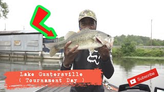 Fishing For Giant Bass On Lake Guntersville !!