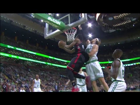 Raptors Highlights: DeRozan's Reverse Layup - December 9, 2016