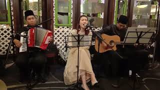Download lagu Ya ladan by tyka zuri khairul mp3 Download lagu Ya ladan by tyka zuri khairul mp3