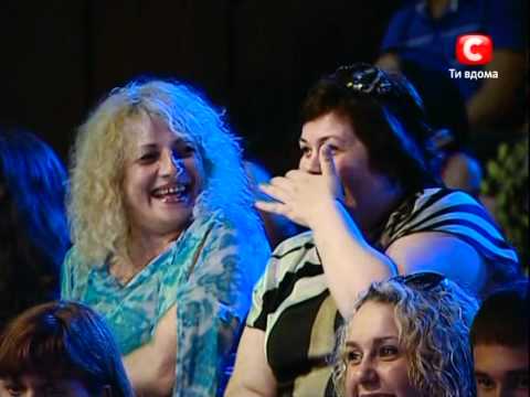 X-Factor Ukraine 2010  Сергей Буланов - "прокурор" порвал зал!