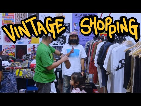 Tetiba Je Shopping Baju Vintage di Pasar Seni!