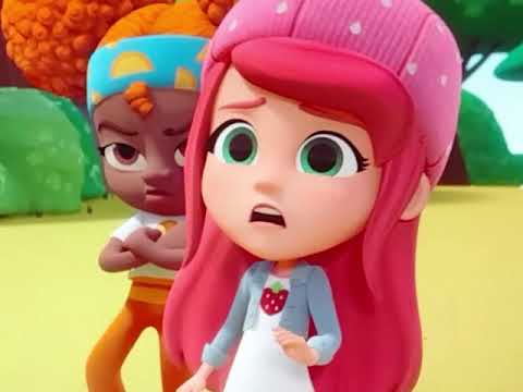 "Crossovers, Inc." Part 13 - Alex Scares Strawberry