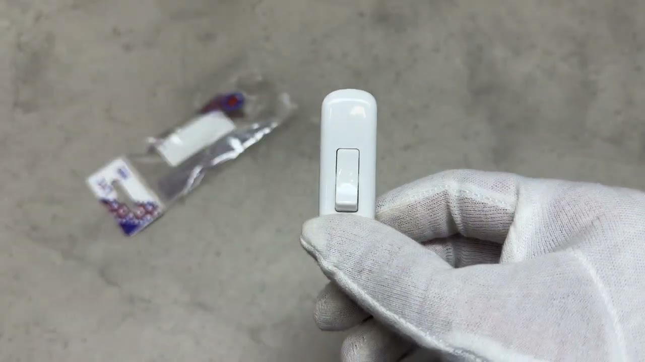 Вимикач для бра LXL 129 WHP білий