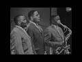 Oo-Shoo-Bee-Do-bee - Dizzy Gillespie (tpt vcl) Quintet  (1960 LIVE VIDEO)
