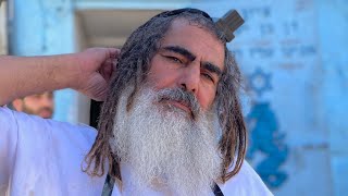 הרב שלום סבג – שעתיים של קטעים של ניגונים שמעיפים את השכל🪕🎸🪘🎹🧡 (הרב שלום סבג) - התמונה מוצגת ישירות מתוך אתר האינטרנט יוטיוב. זכויות היוצרים בתמונה שייכות ליוצרה. קישור קרדיט למקור התוכן נמצא בתוך דף הסרטון