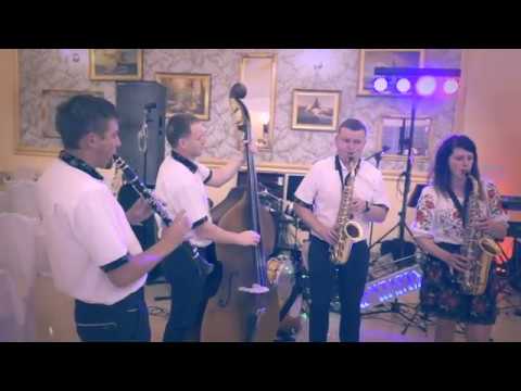 Zielone włoskie orzechy  Zespół Fantazja (Biesiada)