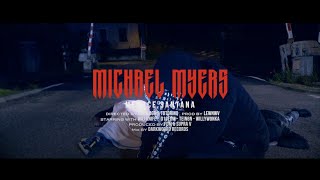Kadr z teledysku Michael Myers tekst piosenki menace Santana
