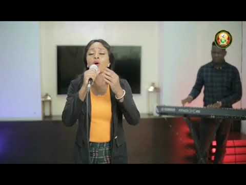 GLOWRIE: WORSHIP MEDLEY (BENNY HINN)