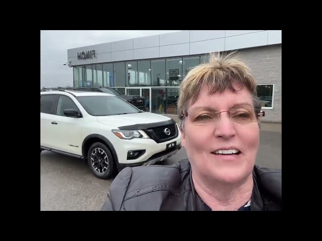 2019 Nissan Pathfinder Platinum LEATHER | NAVIGATION | 7 PASS... in Cars & Trucks in London