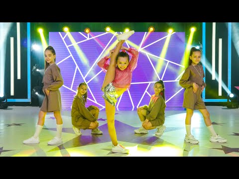 Victoria Untilov (SISNBRO)- Bim Bam Toi (Carla cover)