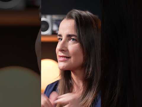Video Thumbnail: The Verge's Jennifer Pattison Tuohy thinks 2026 will be the year we bring robots into our home.