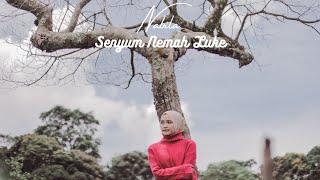 Download lagu Nabila - Senyum Nemah Luke mp3
