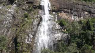 preview picture of video 'Vodopády Diyaluma Falls - Sri Lanka'