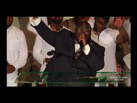 Praise Medley by Preacher Michael Lampkin