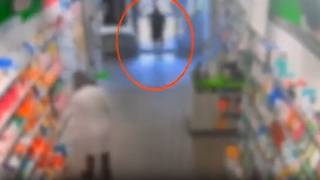 Milano, arrestato rapinatore seriale di farmacie: i due colpi ad agosto, incastrato dai video