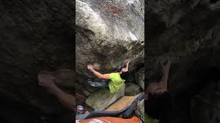 Video thumbnail de Kaïken, 8a+. Fontainebleau