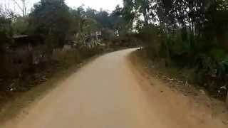 preview picture of video 'Dirt biking Vietnam: Road to Tan Lap /  Hoa Binh GOPR2773'